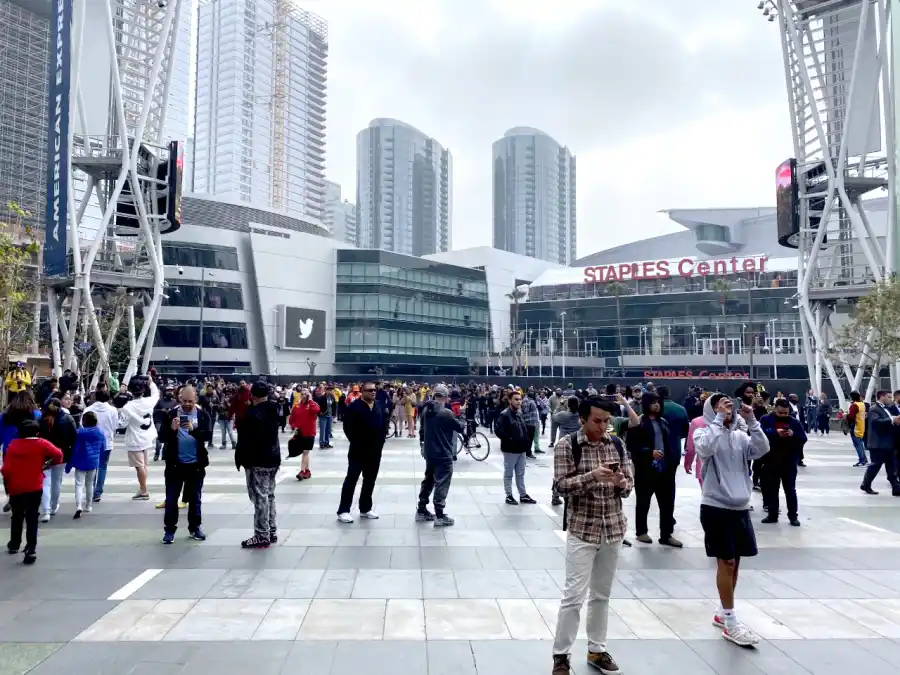 Fans Mourn Kobe Bryant Outside the Staples Center 7