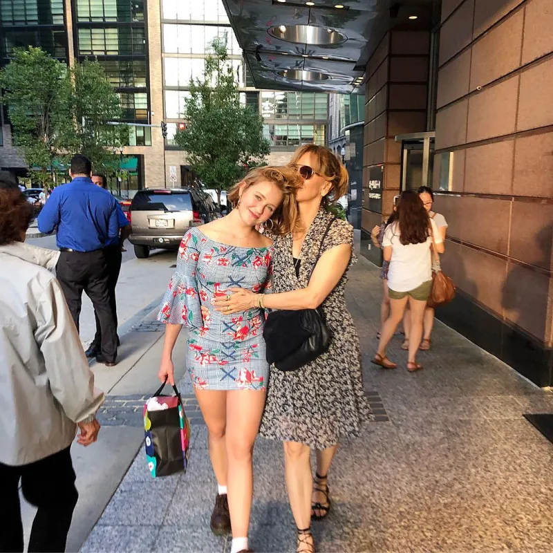 William H Macy Grace Macy Felicity Huffman and Sophia Macy in 2014 Felicity Huffmans Daughter Sophia Macy Cast in Season Two of The Twilight Zone