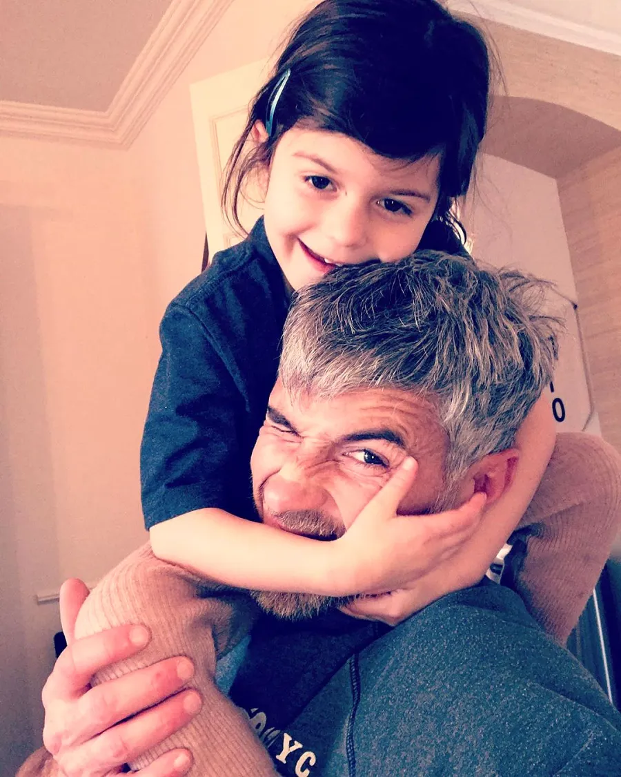 Stars Share #GirlDad Photos in Honor of Kobe Bryant