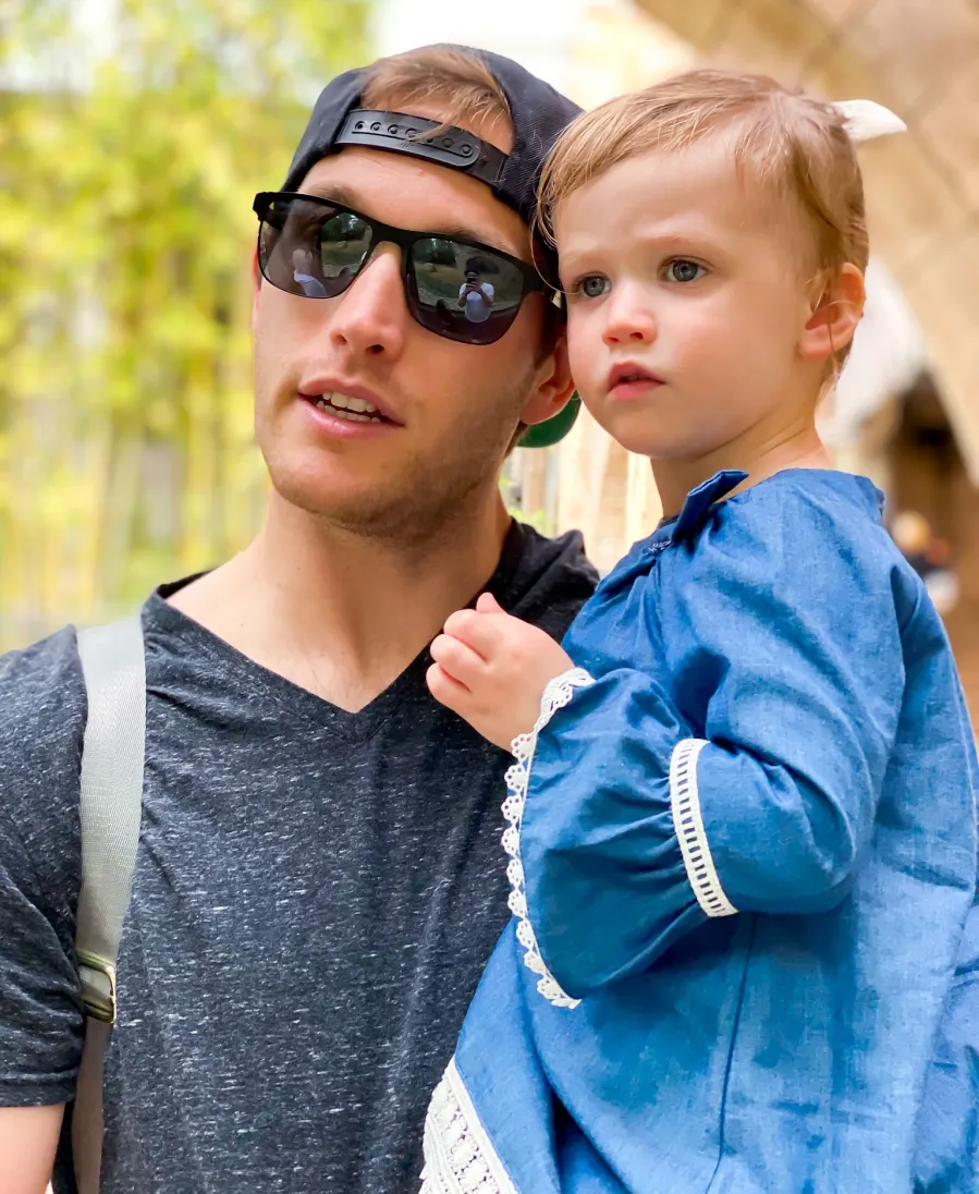 Stars Share #GirlDad Photos in Honor of Kobe Bryant