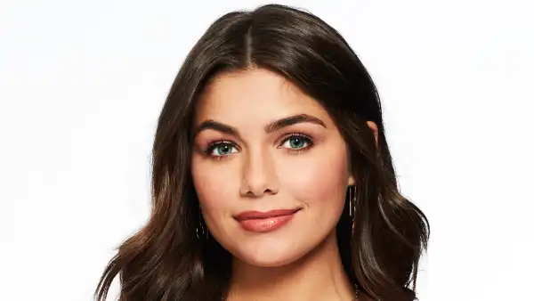 Hannah-Ann-Sluss,-Peter-Weber’s-1st-Impression-Rose-Pick