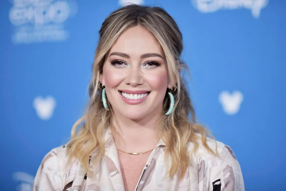 Hilary Duff Struggling to 'Stay Present&rsquo; on Honeymoon: Miss My Kids 'a Lot'