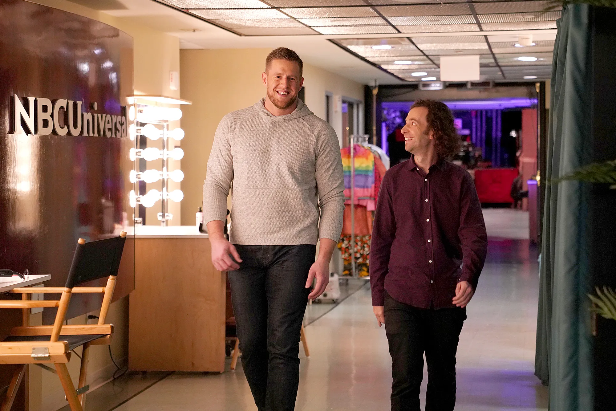 Host-JJ-Watt-and-Kyle-Mooney-SNL