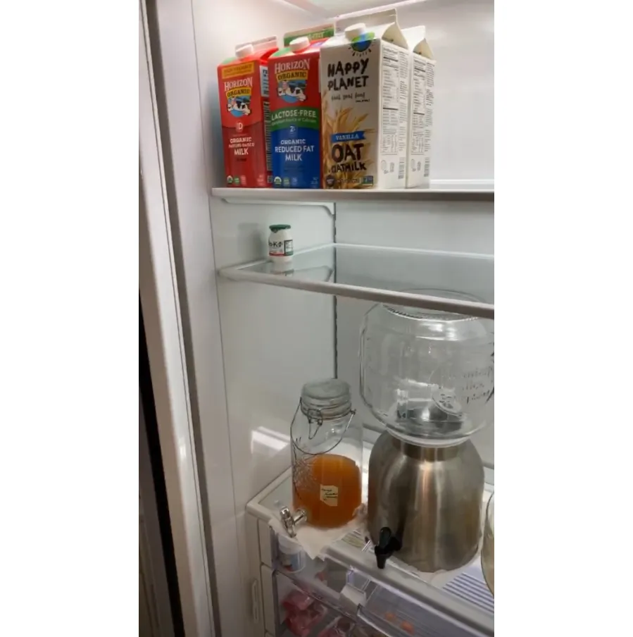 Inside-Kim-Karashian-kitchen-fridge-pantry