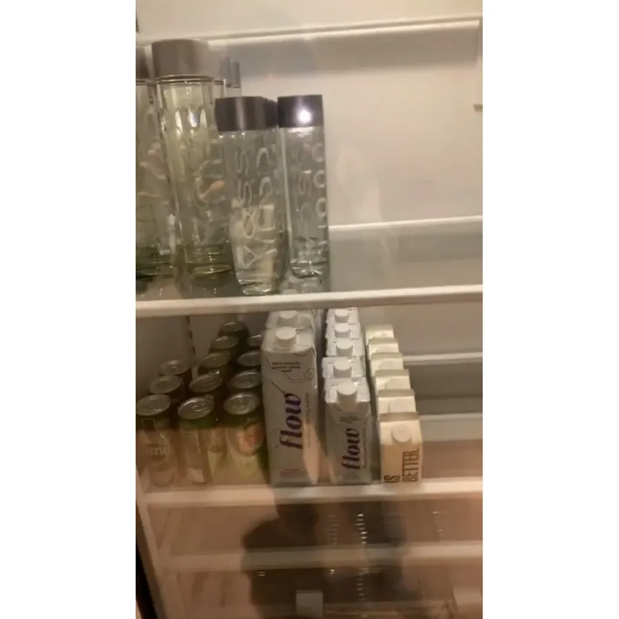 Inside-Kim-Karashian-kitchen-fridge-pantry