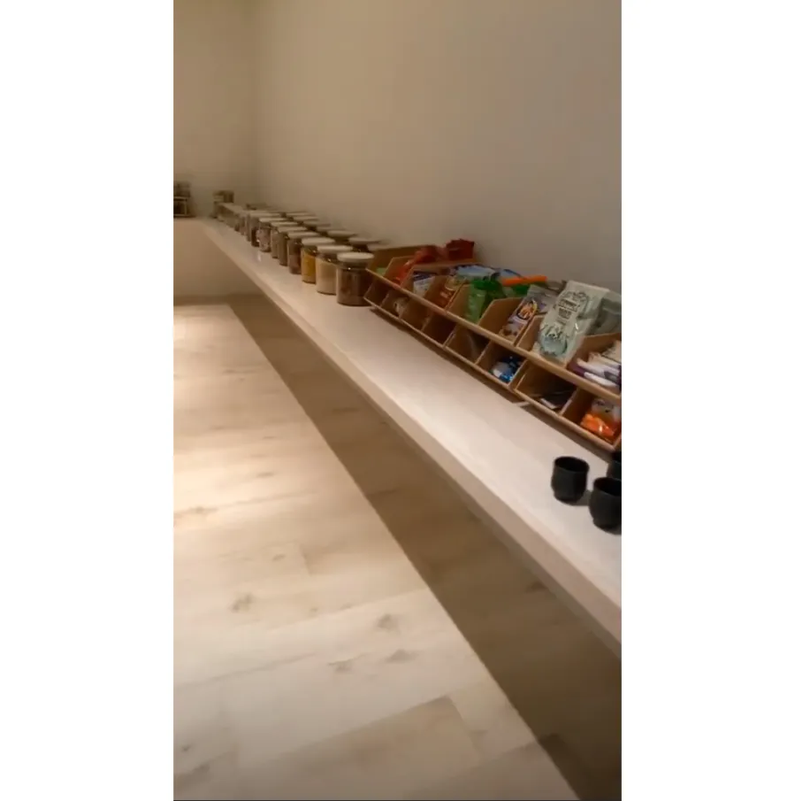 Inside-Kim-Karashian-kitchen-fridge-pantry