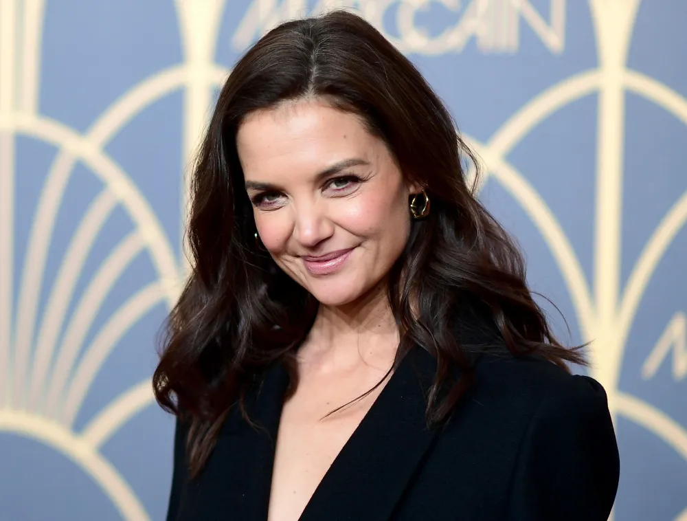 Jamie Foxx Jokes About His Love Life After Katie Holmes Split