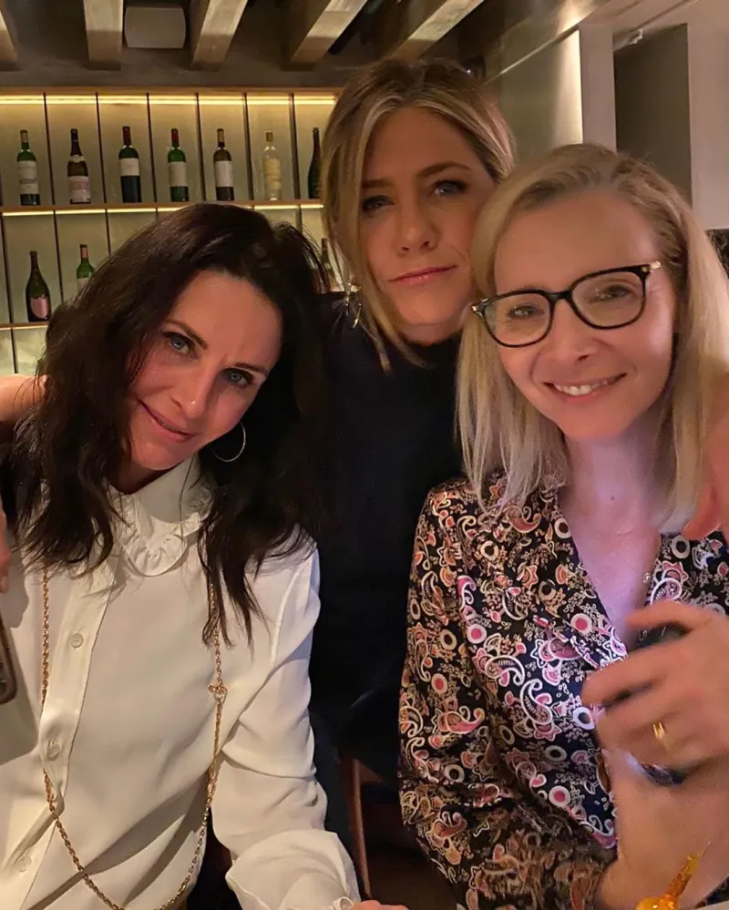 Jennifer Aniston, Courteney Cox, Lisa Kudrow Friends Critic's Choice Awards 2020