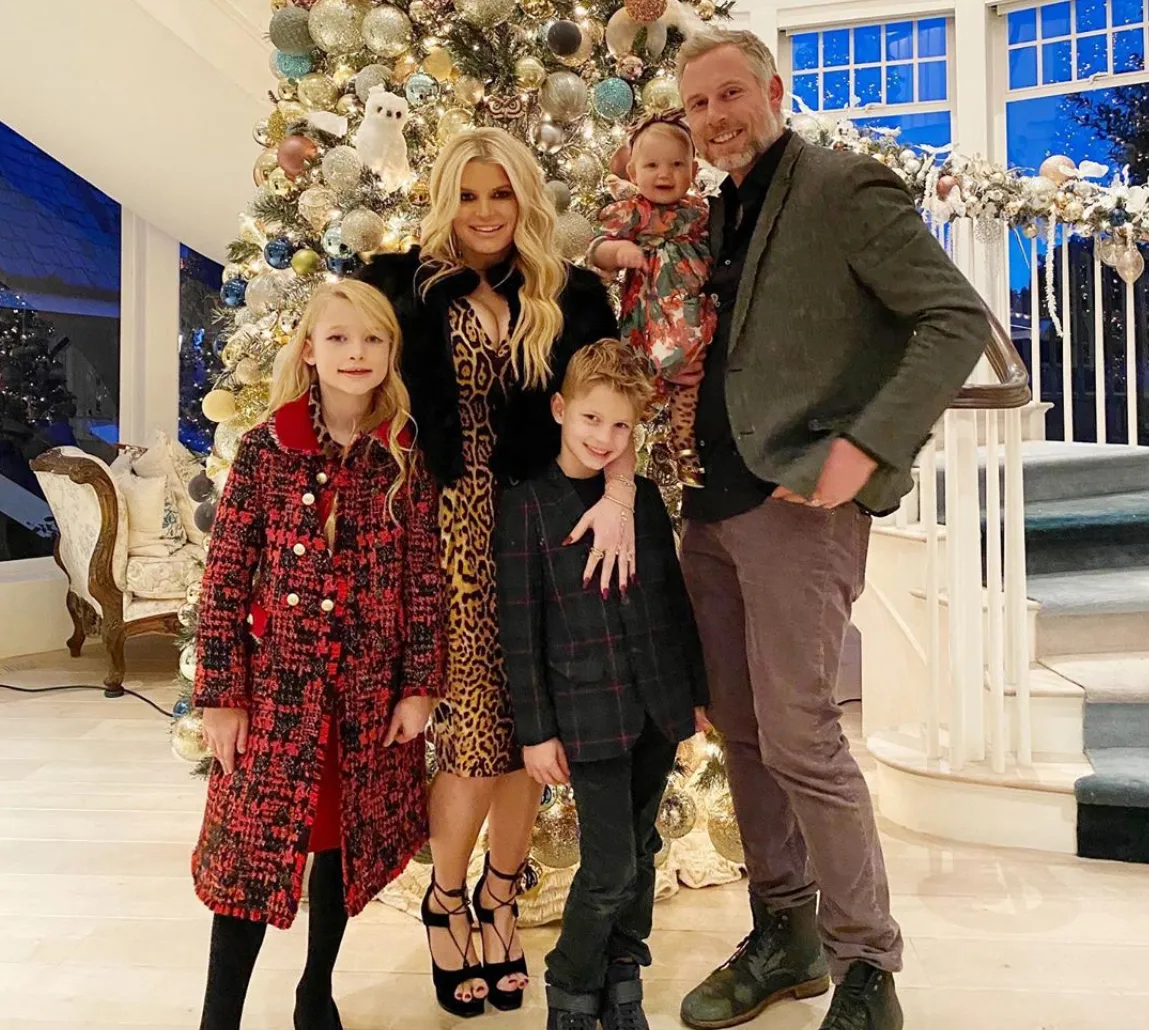 Jessica-Simpson-Reveals-Entire-Family-Except-Birdie-Got-the-Flu