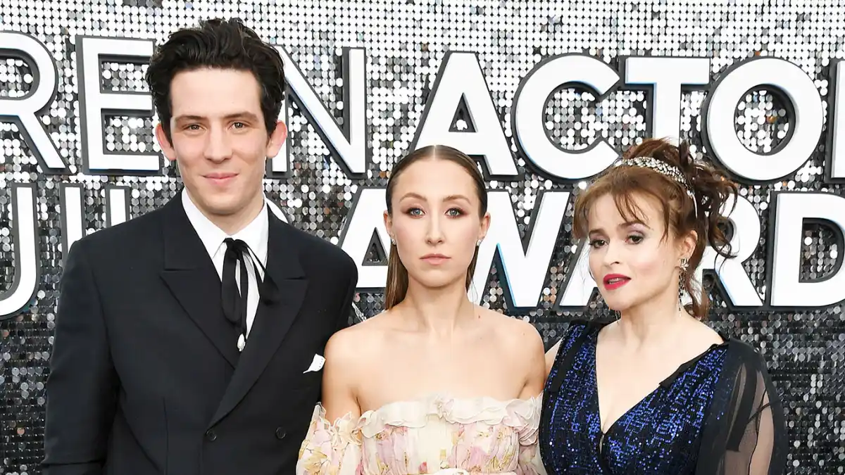 The Crown Cast Weighs in on Prince Harry and Meghan Markles Royal Exit at the SAG Awards 2020