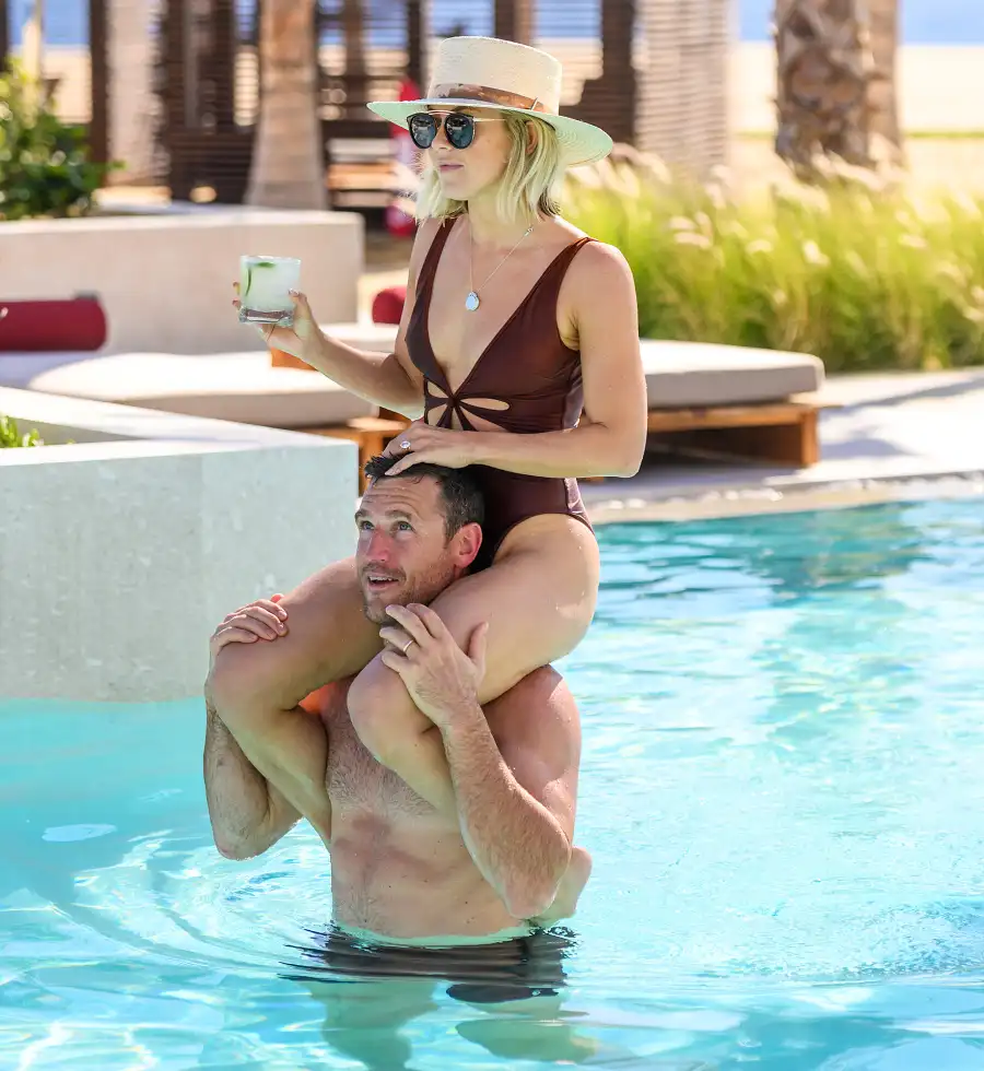 Julianne-Hough,-Brooks-Laich-Went-on-Retreat-Before-Marital-Problems