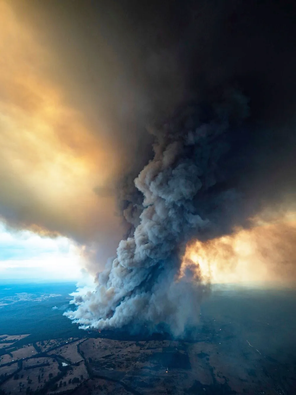 Kim Khloe Kardashian Go Off After Being Accused Not Donating Australia Bushfire Relief