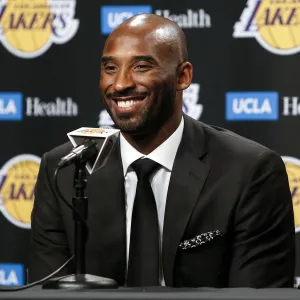 Kobe Bryant Helped Victims of 2 Separate Car Crashes