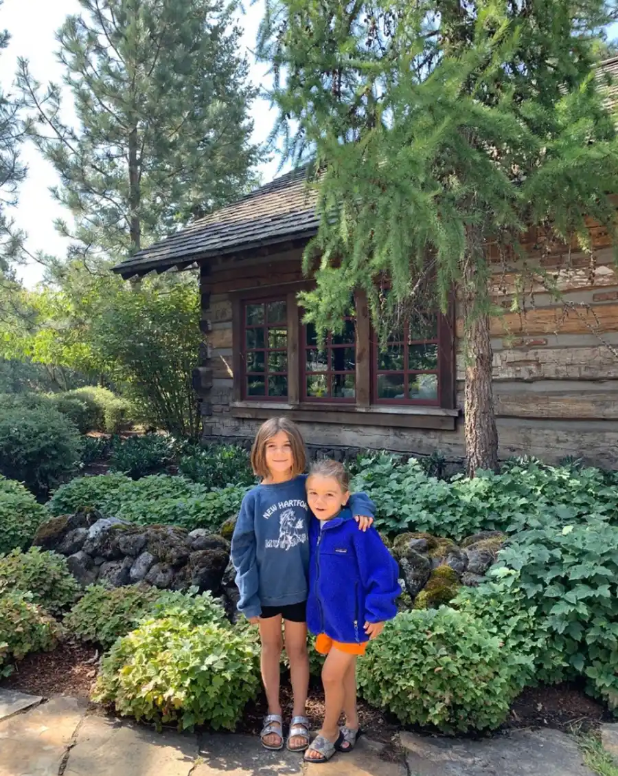 Kourtney-Kardashian-Trip-to-Idaho-With-Penelope-and-Reign