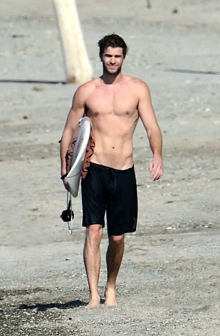 Liam Hemsworth Hottest Moments