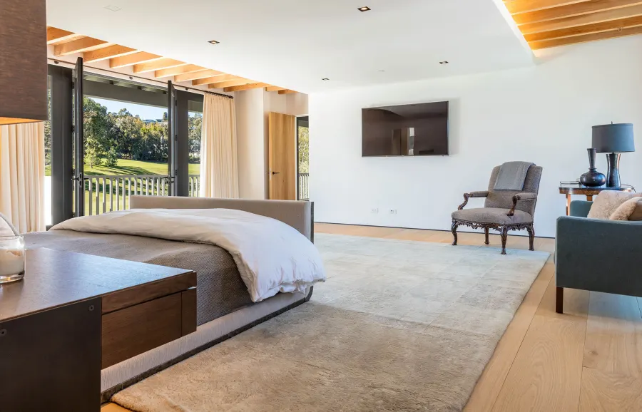 Lori Loughlin and Mossimo Giannulli Put Their 28M House on the Market