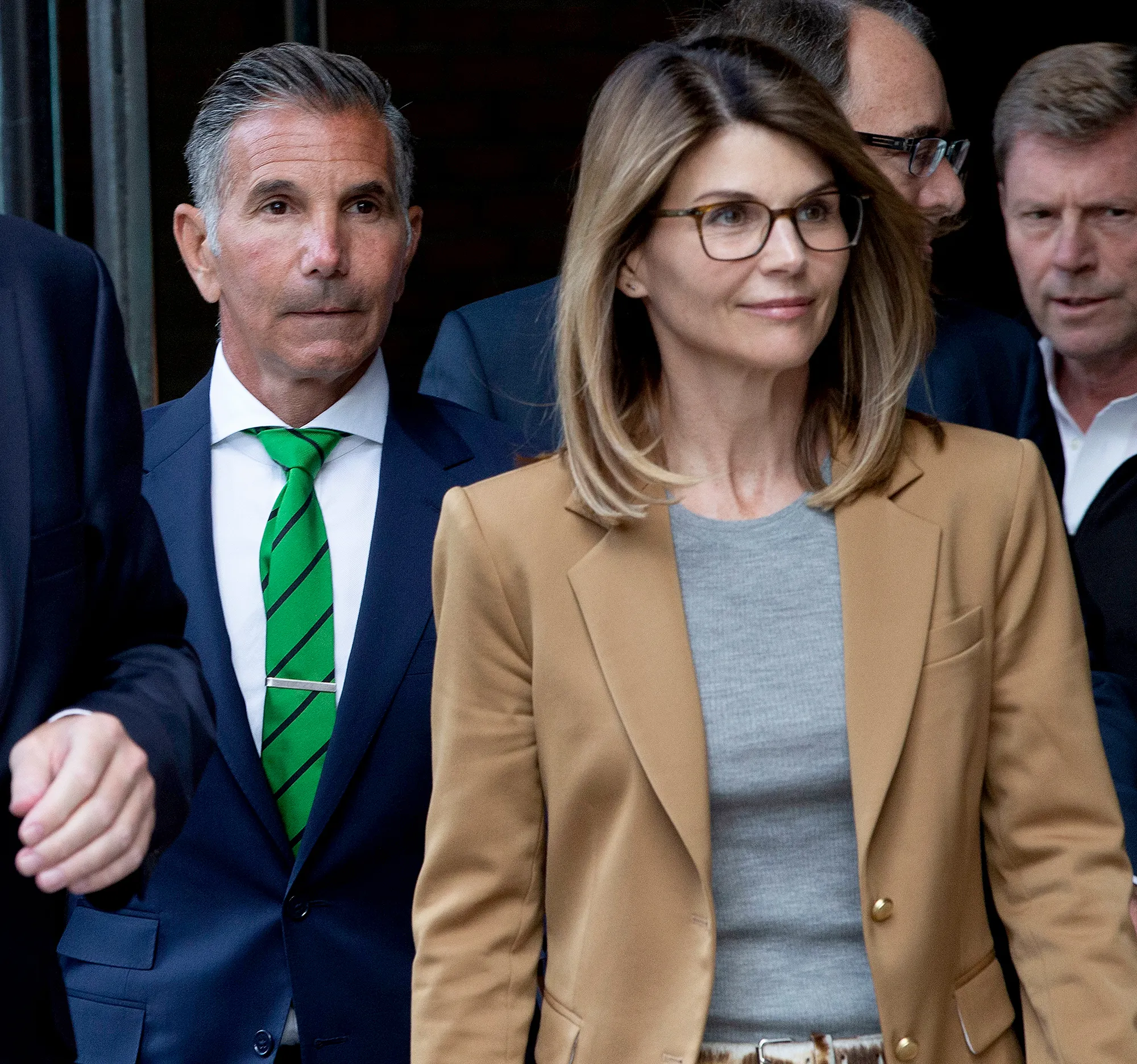 Lori-Loughlin's-Husband-Isn't-Happy-She-Hired-a-Prison-Consultant