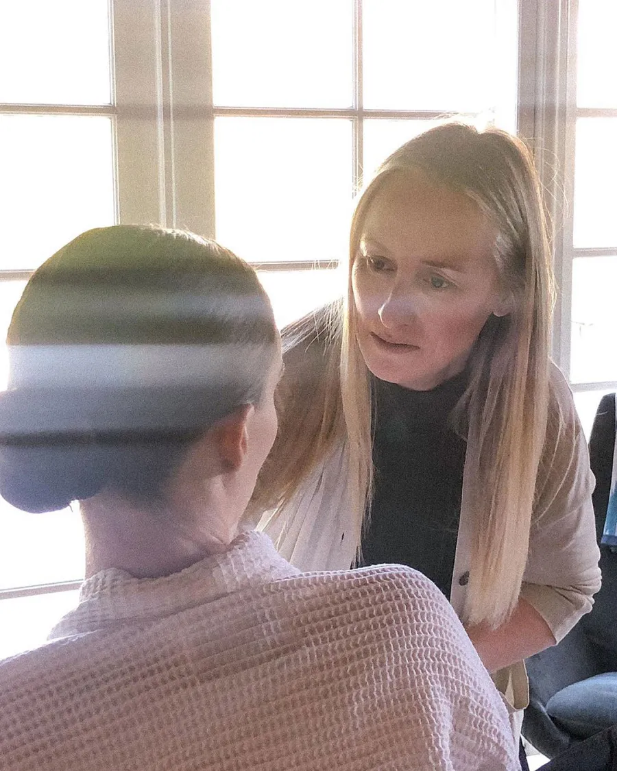 Rooney Mara Stars Getting Ready Golden Globes 2020