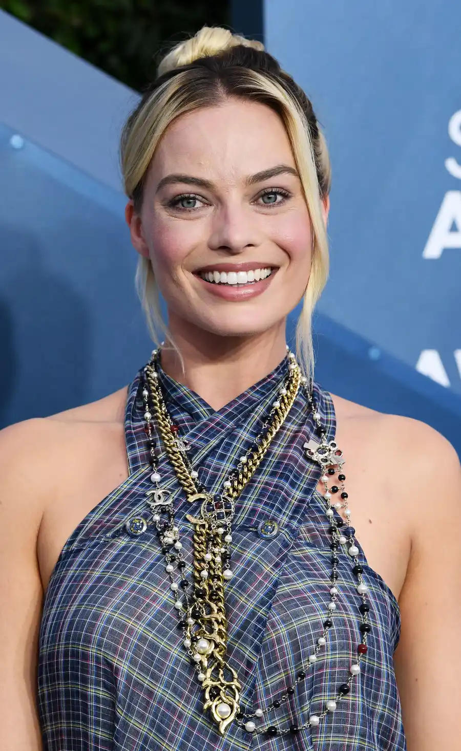 SAG Awards 2020 Best Bling - Margot Robbie