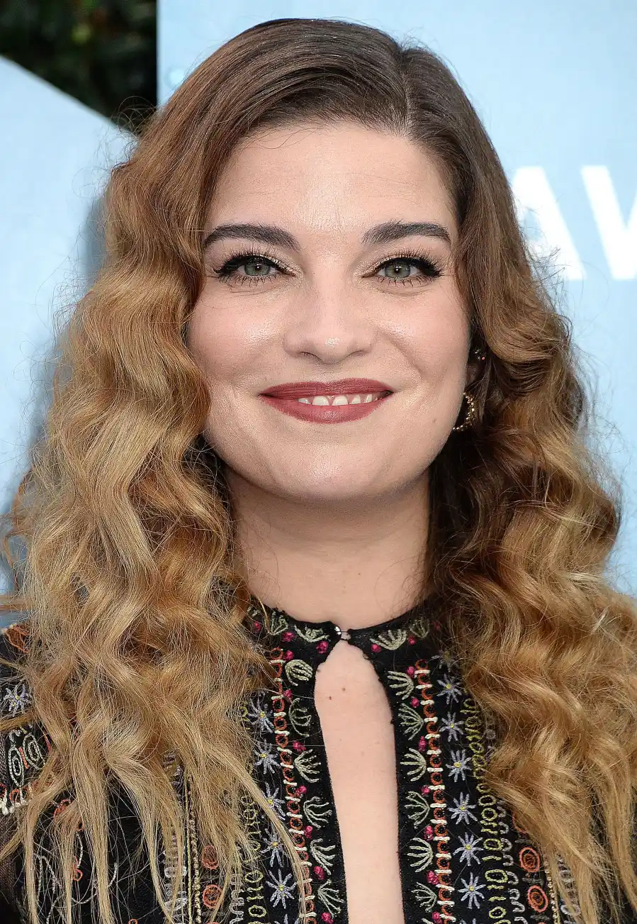 See the Schitts Creek Cast Red Carpet Reunion SAGs 2020