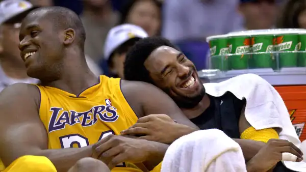 Shaquille O'Neal Pays Tribute To Kobe Bryant