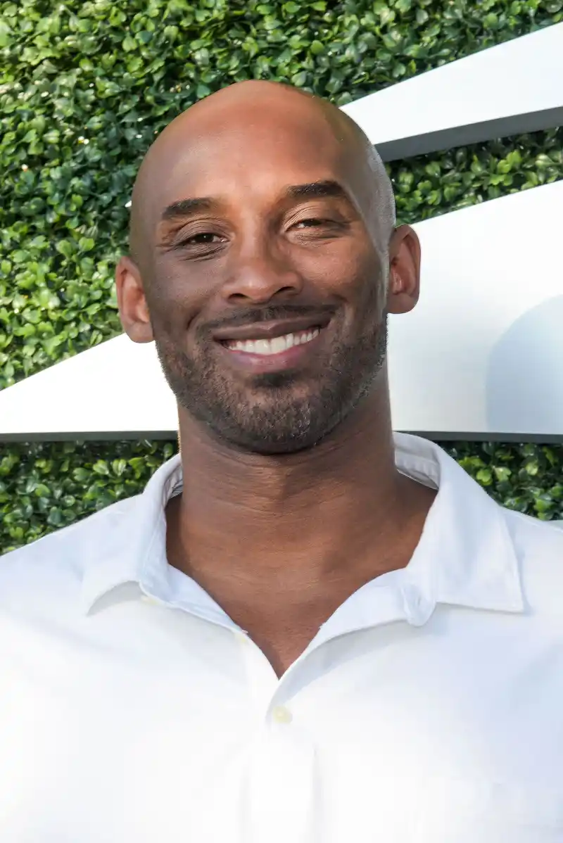 Shaquille O’Neal Cries During TV Interview About Kobe Bryant