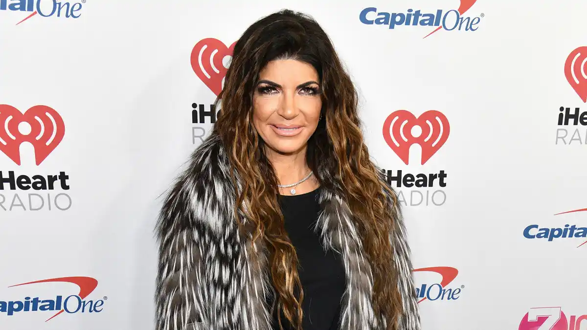 Teresa-Giudice’s-Ex-Anthony-Delorenzo-Sends-Her-a-Shirtless-Selfie-1