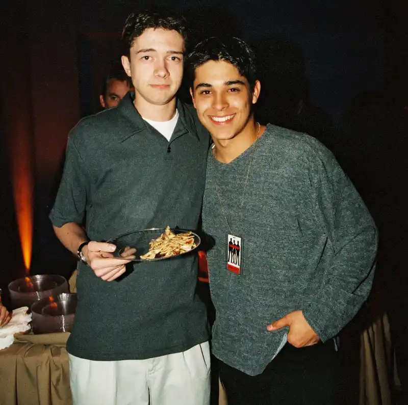 Topher-Grace-and-Wilmer-Valderrama-1999