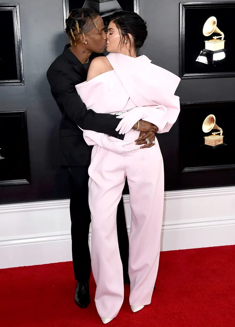 Travis-Scott,-Kylie-Jenner-PDA-Grammys