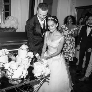 Zoe-Kravitz-Karl-Glusman-wedding