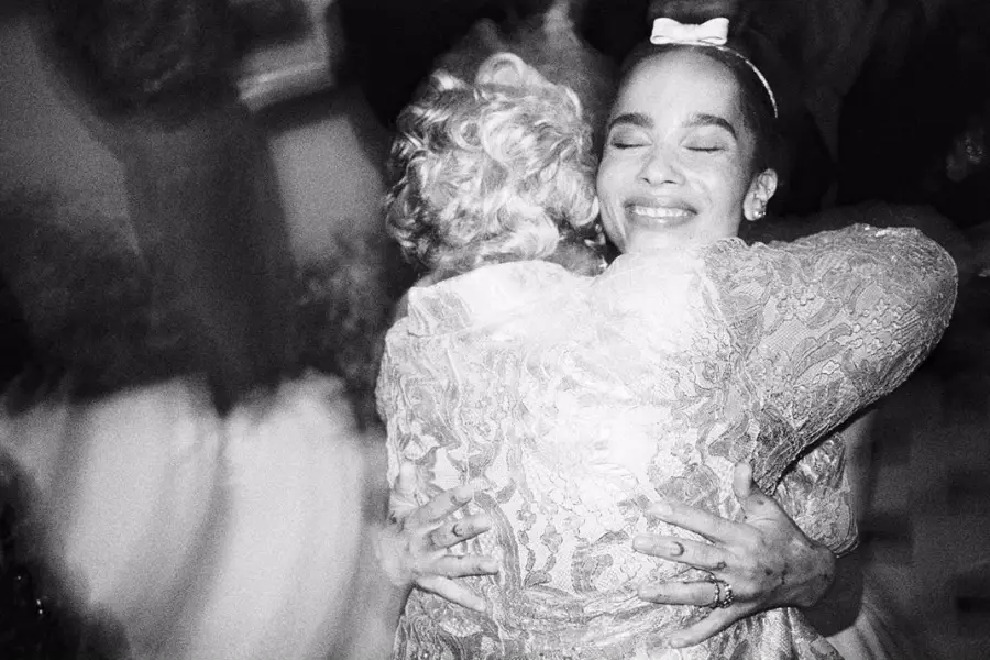 Zoe-Kravitz-Karl-Glusman-wedding