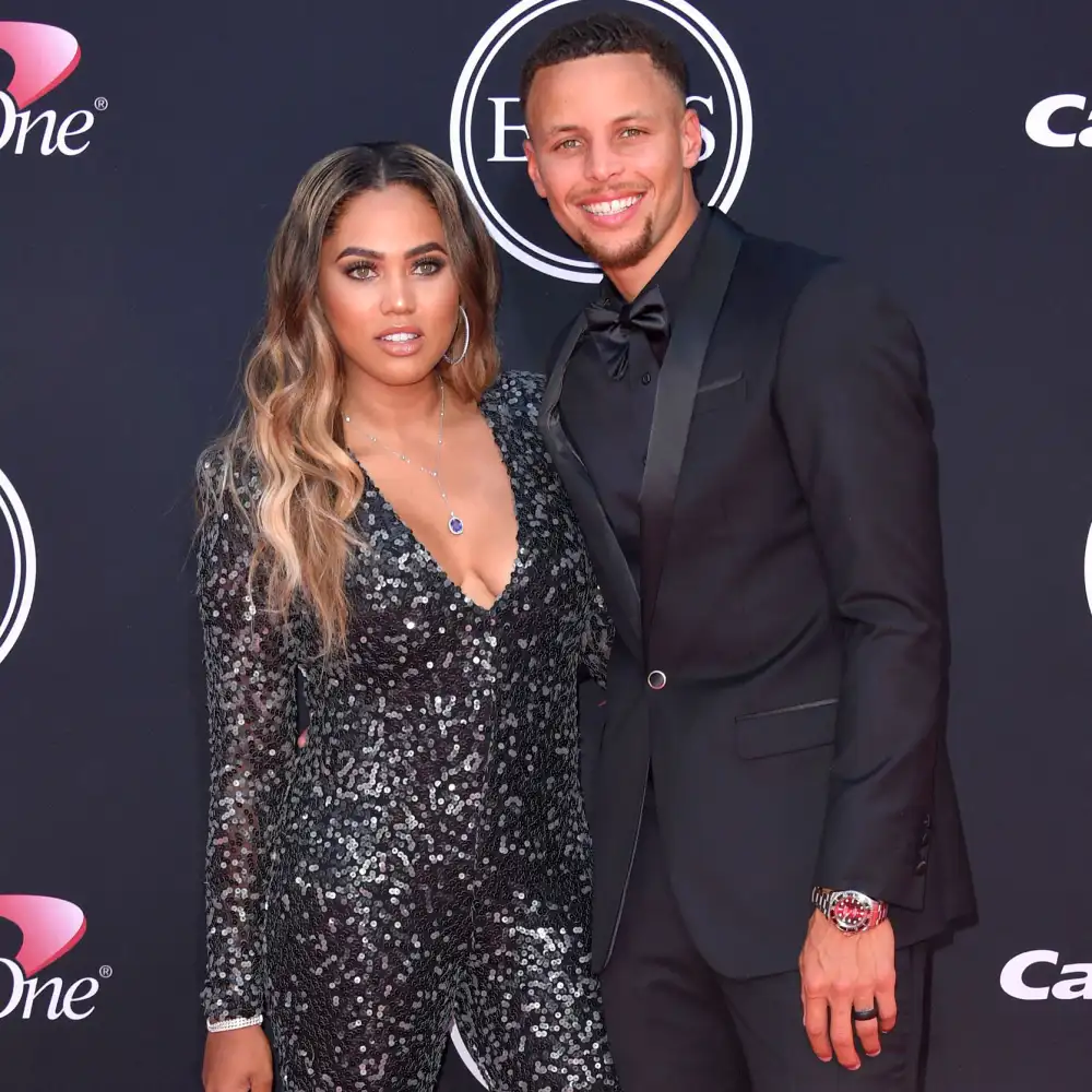 Ayesha Curry Claps Back at Troll Who Called Her a &lsquo;Farm Animal&rsquo; After Viral Photo With Stephen Curry
