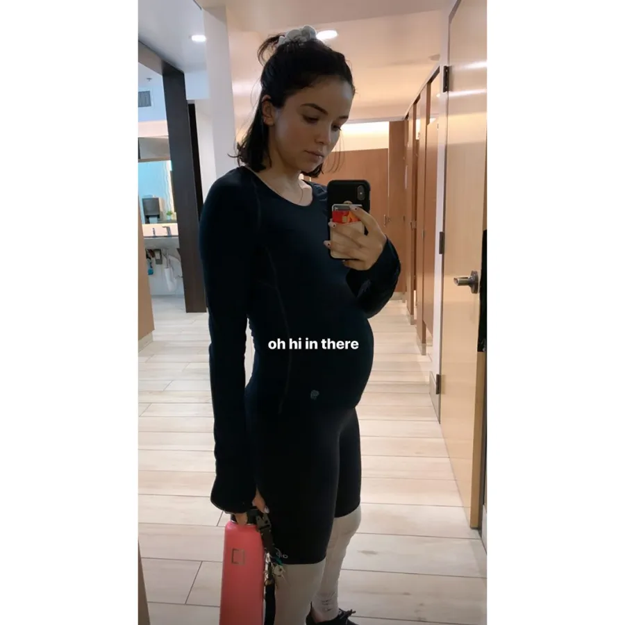 Bekah-Martinez-baby-bump