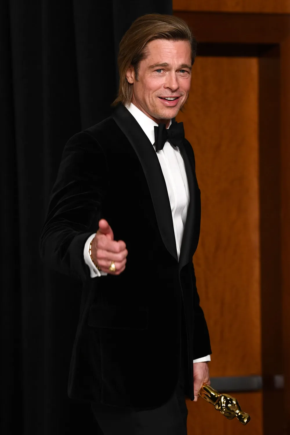 Brad Pitt and Kanye West Catch Up at Oscars Party Oscars 2020