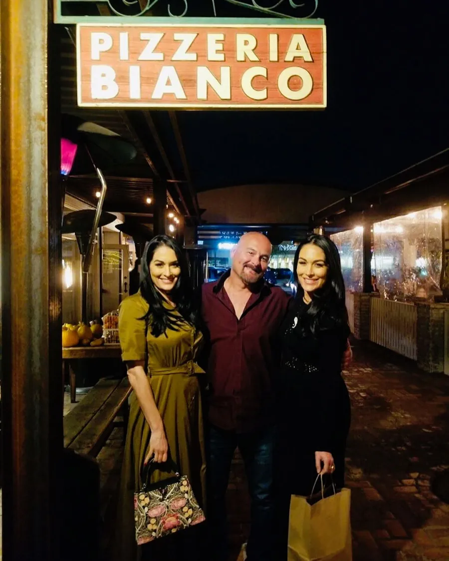 Brie Bella and Nikki Bella Dinner With Dad