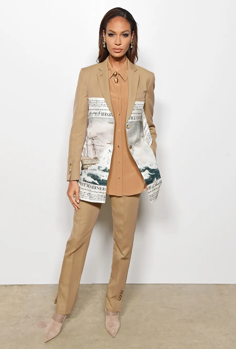 Celebs Wearing Burberry - Joan Smalls