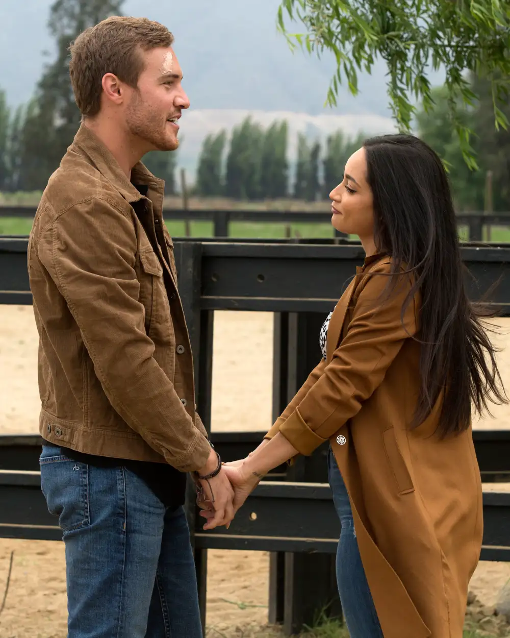 Chris Harrison Defends Peter Weber&rsquo;s Volatile Relationship With Victoria Fuller