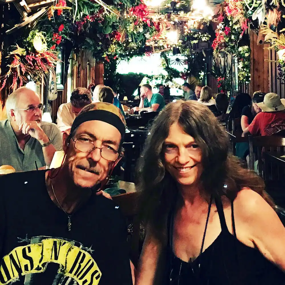 Chrishell Stause Reveals Mom Months Live After Cancer Diagnosis