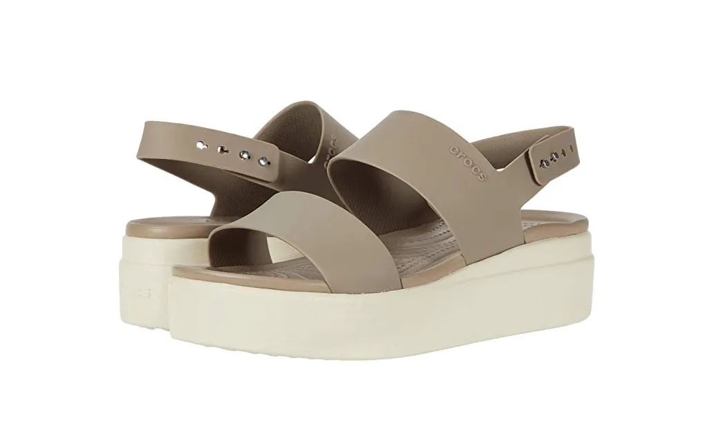 Crocs Brooklyn Low Wedge (Mushroom/Stucco)
