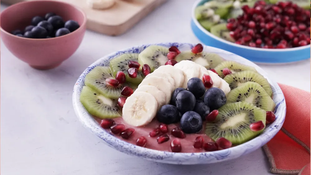 fruit smoothie bowl