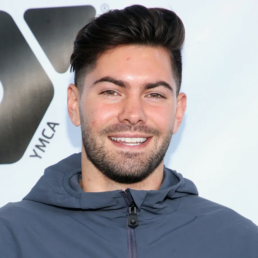 Dylan-Barbour-Defends-Madison-Bachelor-exit