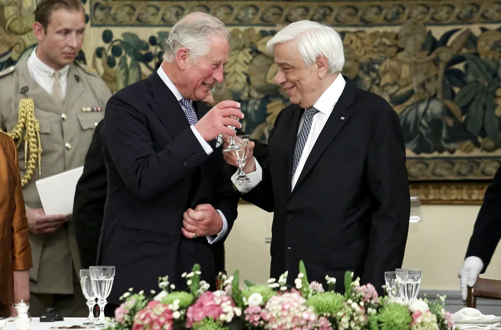 Former-Royal-Butler-Grant-Harrold-Shares-'Mortifying'-Royal-Dinner-Party-Mishap-2