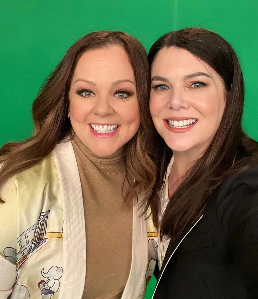 Gilmore-Girls’-Melissa-McCarthy,-Lauren-Graham-Reunite