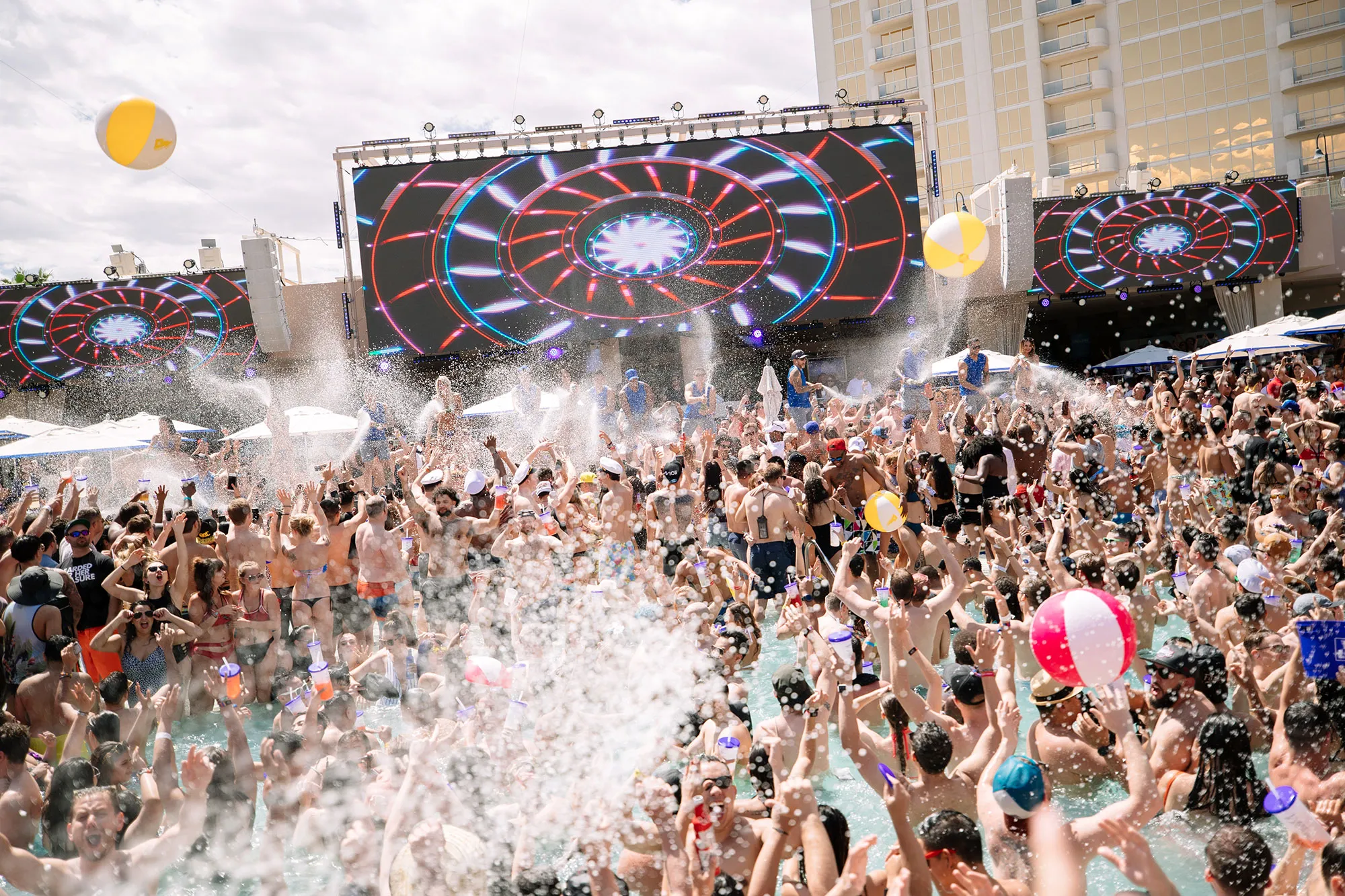 Hottest Las Vegas Pools and Clubs for Summer 2020