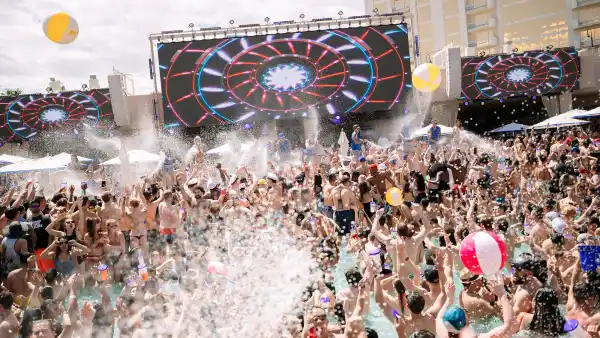 Hottest Las Vegas Pools and Clubs for Summer 2020
