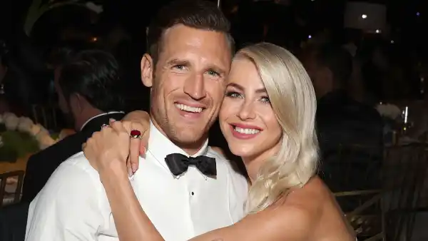 How Julianne Hough and Brooks Laich Celebrated Valentine's Day Amid Marital Issues