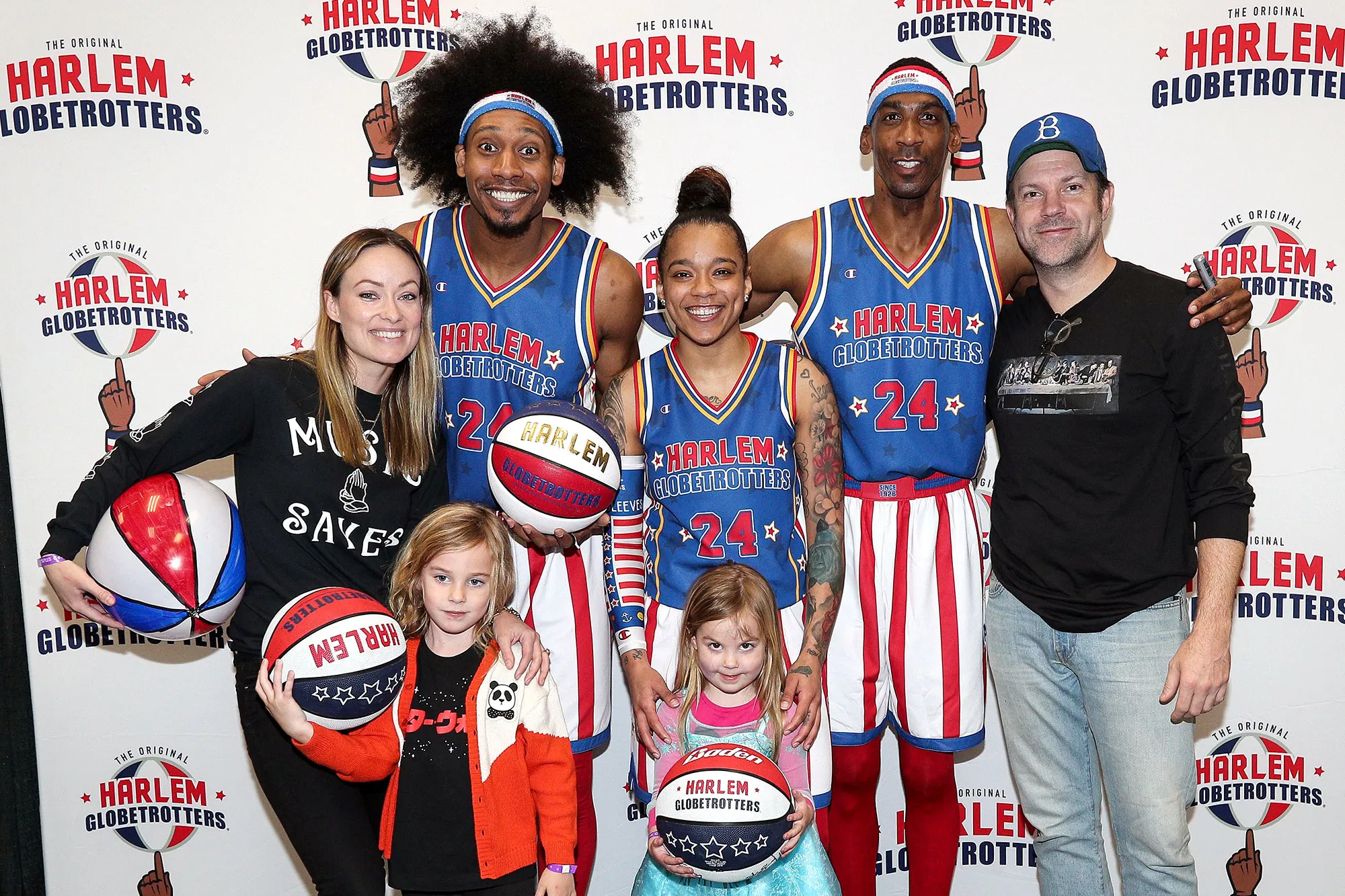 Jason Sudeikis, Olivia Wilde and Their Kids Played With the Globetrotters