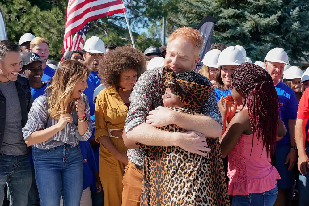 Jesse Tyler Ferguson Teases Extreme Makeover Reboot