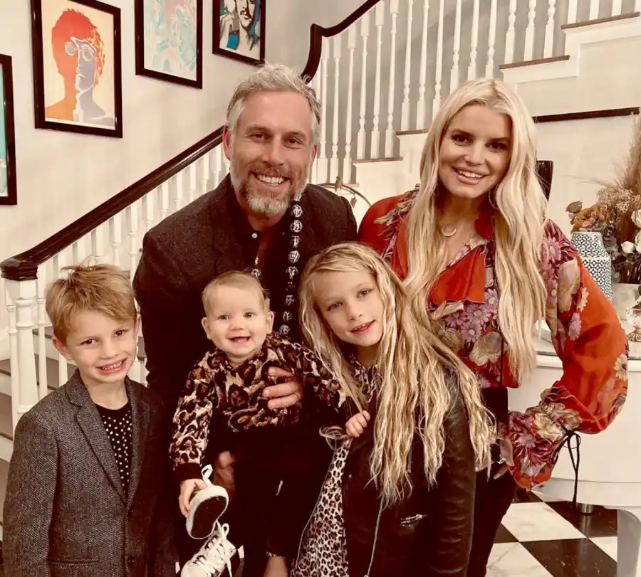 Jessica-Simpson--How-I-Explained-My-Addiction-to-My-Kids