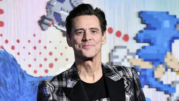 Jim-Carrey-Slammed-for-Telling-Female-Reporter-She-Is-the-Only-Thing-Left-to-Do-on-His-Bucket-List